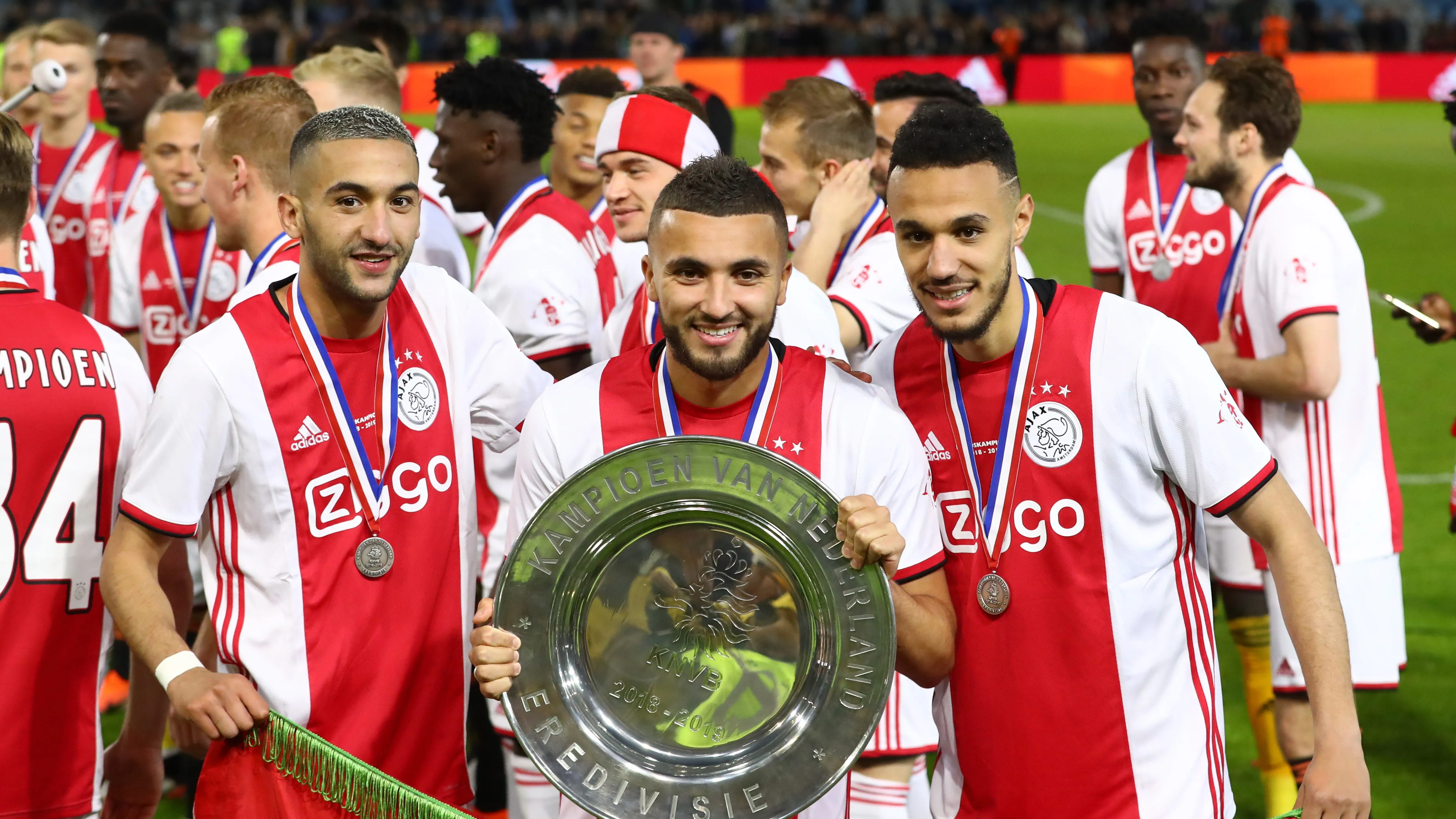 Na mira do Corinthians, Zakaria Labyad jogou no Ajax – Foto: Dean Mouhtaropoulos/Getty Images