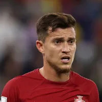 Luís Castro indica e Grêmio negocia com Otávio