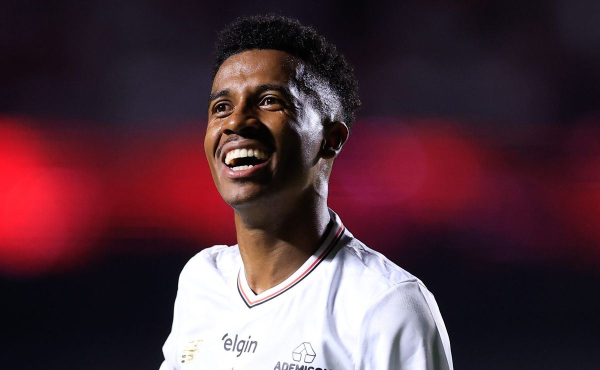 Marcos Antônio não irá sair do São Paulo, mas diretoria faz ‘acordo’ com o Flamengo para o futuro