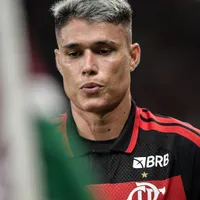 Santos tenta, mas Flamengo fecha a porta para negociar Luiz Araújo