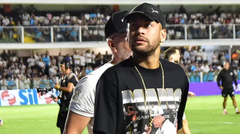 Neymar, jogador do Santos, durante partida contra o Corinthians no estadio Vila Belmiro pelo campeonato Paulista 2026. Foto: Jota Erre/AGIF