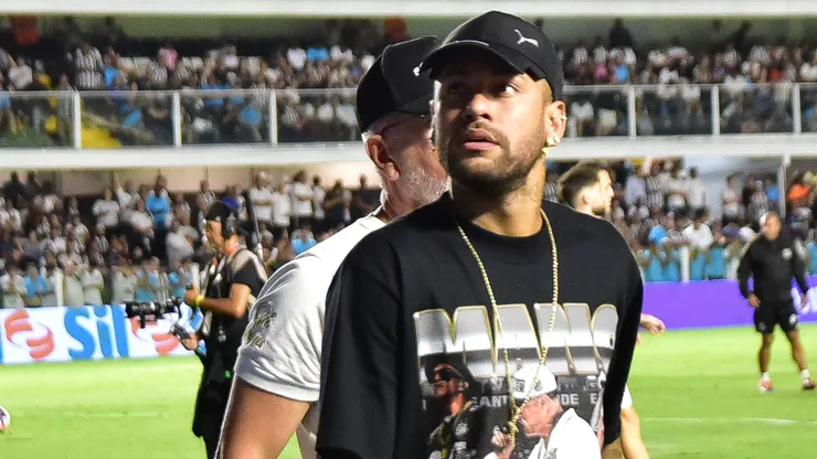 Neymar, jogador do Santos, durante partida contra o Corinthians no estadio Vila Belmiro pelo campeonato Paulista 2026. Foto: Jota Erre/AGIF