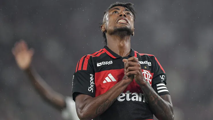 RJ - RIO DE JANEIRO - 21/01/2026 - CARIOCA 2026, FLAMENGO X VASCO - Bruno Henrique jogador do Flamengo durante partida contra o Vasco no estadio Maracana pelo campeonato Carioca 2026. Foto: Thiago Ribeiro/AGIF