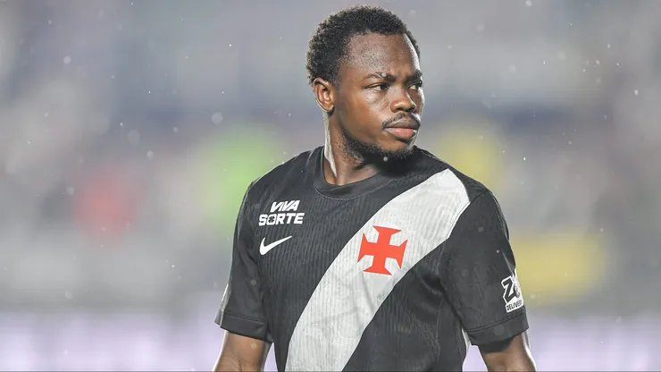 RJ - RIO DE JANEIRO - 05/02/2026 - BRASILEIRO A 2026, VASCO X CHAPECOENSE - Andres Gomez jogador do Vasco durante partida contra o Chapecoense no estadio Sao Januario pelo campeonato Brasileiro A 2026. Foto: Thiago Ribeiro/AGIF
