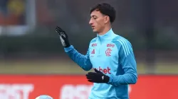 Carbone em ação pelo Flamengo Foto: Gilvan de Souza/Flamengo