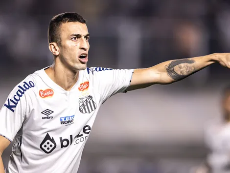 Santos pode receber proposta em definitivo por João Schmidt