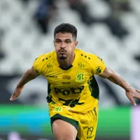 Lateral rejeita o Corinthians e define futuro no São Paulo