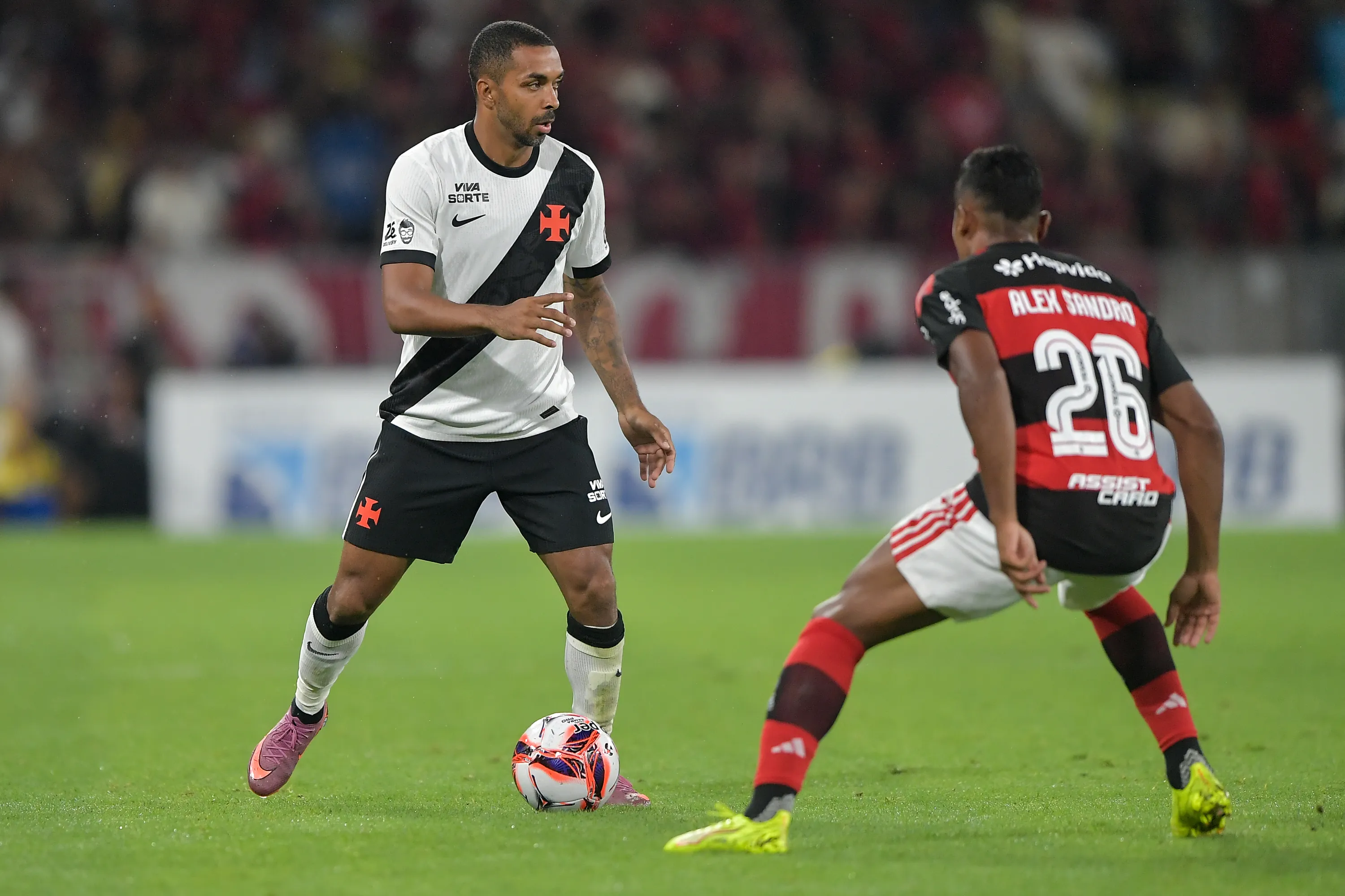 RJ – RIO DE JANEIRO – 21/01/2026 – CARIOCA 2026, FLAMENGO X VASCO – Paulo Henrique jogador do Vasco durante partida contra o Flamengo no estadio Maracana pelo campeonato Carioca 2026. Foto: Thiago Ribeiro/AGIF