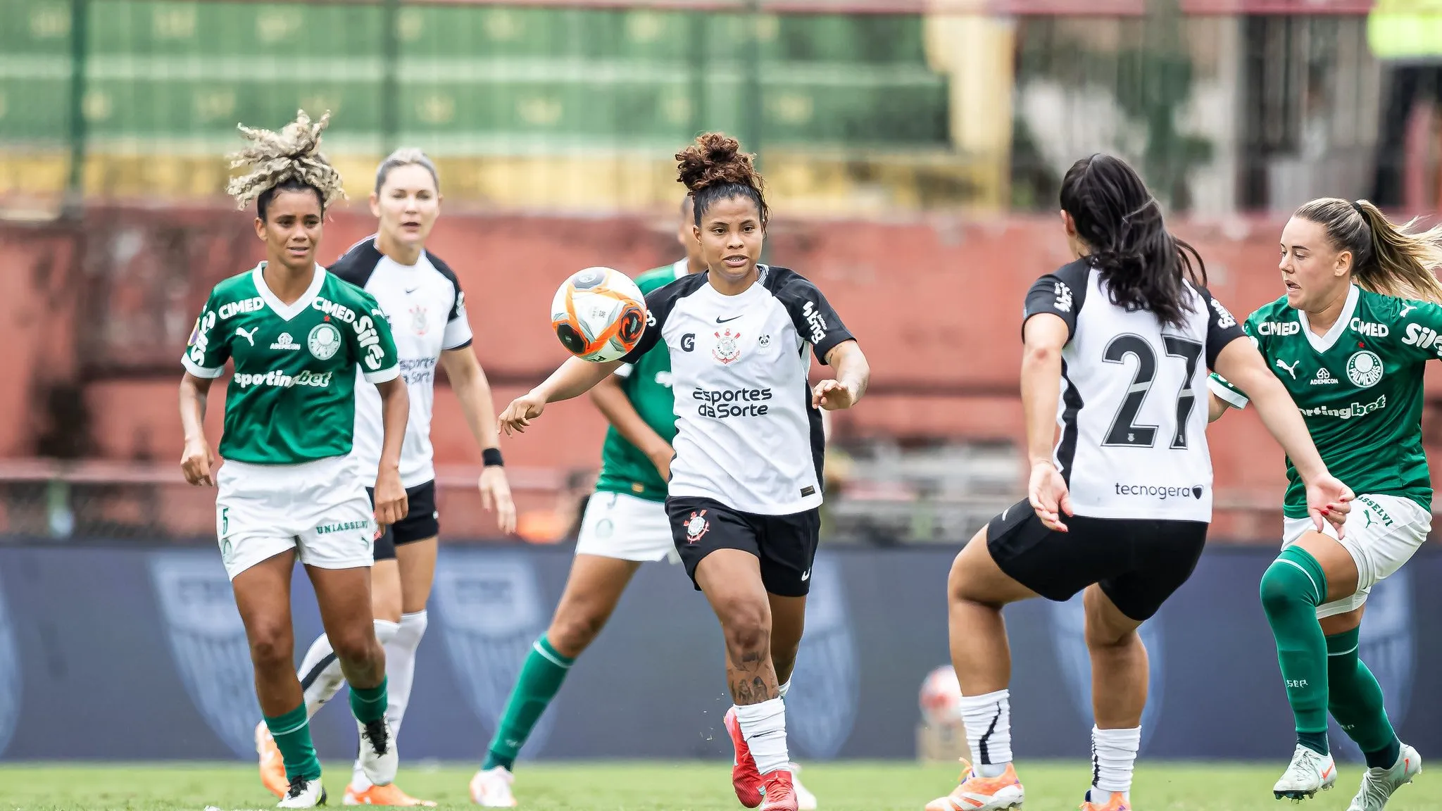 Corinthians e Palmeiras na final do Paulistão Feminino