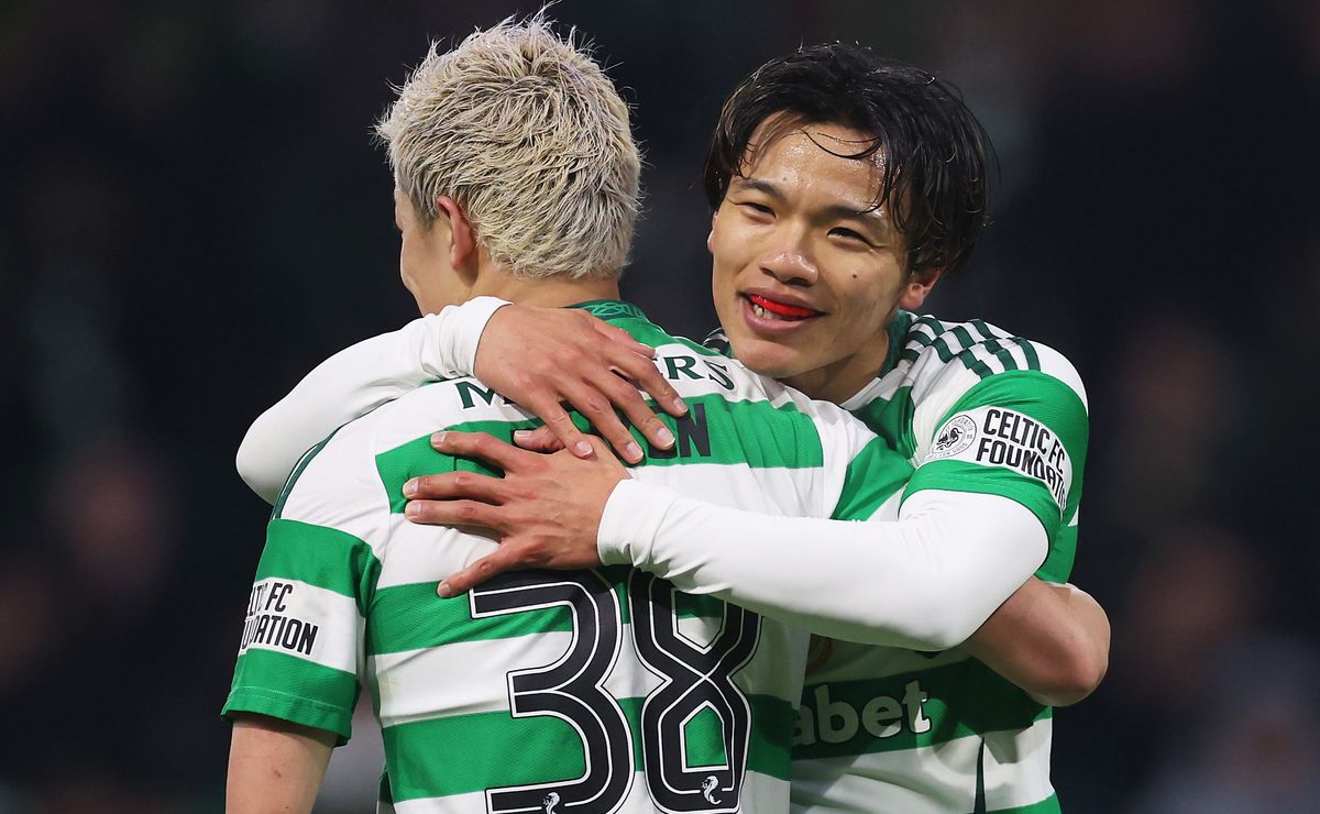 Palmeiras recusa Reo Hatate e mantém foco em Jhon Arias após oferta de meia do Celtic no mercado