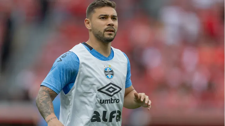 João Pedro é desfalque do Grêmio.