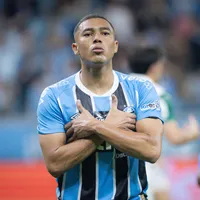 Carlos Vinícius salva o Grêmio na vitória contra Novo Hamburgo