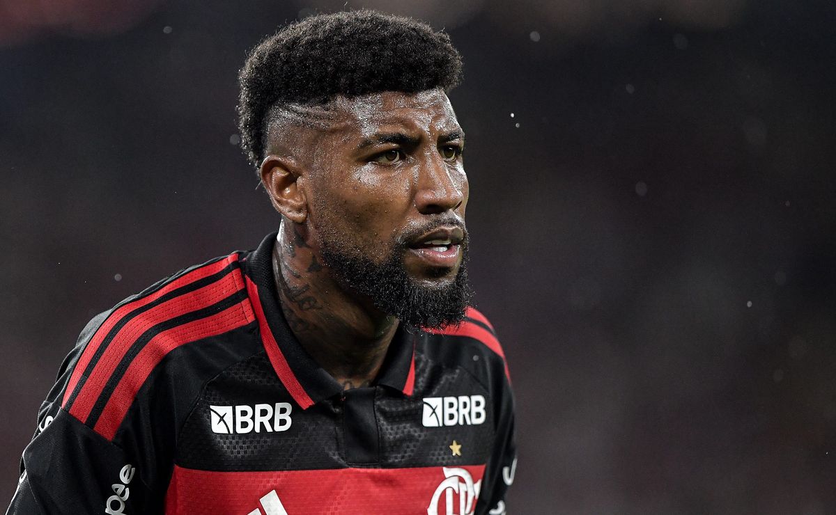 Emerson Royal é fortemente criticado pela torcida do Flamengo por atuação contra o Sampaio Corrêa-RJ