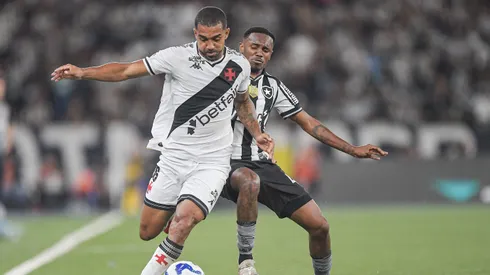 Paulo Henrique jogador do Botafogo durante partida contra o Vasco. Foto: Thiago Ribeiro/AGIF
