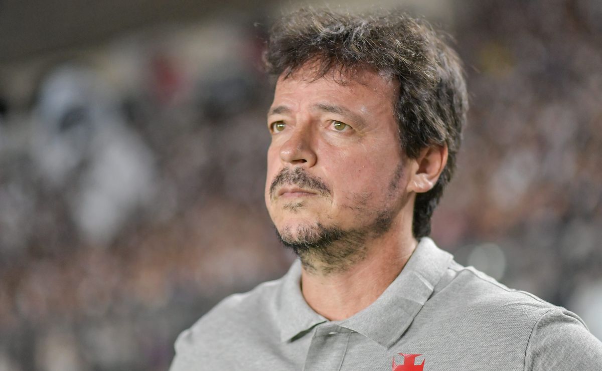 Vasco chega pressionado contra o Botafogo, mas pode enfrentar um time sub-20 no clássico carioca