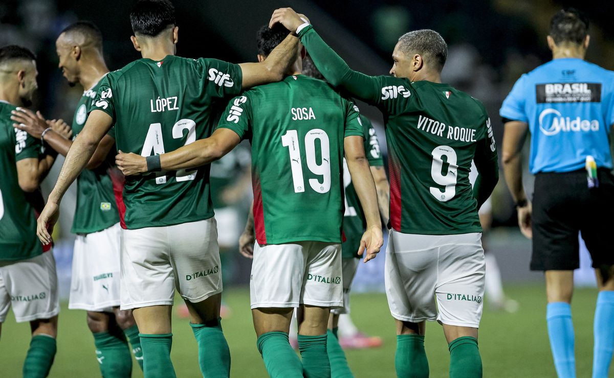 Palmeiras encara Corinthians em dérbi decisivo e vitória pode trazer rara paz ao time de Abel Ferreira