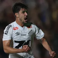 João Basso deve ganhar sequência na zaga do Santos