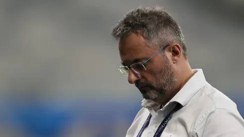 Mattos almeja fechar com o volante
