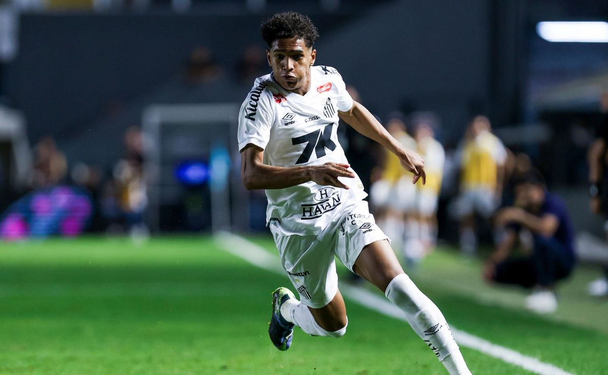 Ex-Santos, Souza estreia pelo Tottenham e se torna o brasileiro mais jovem da história do clube