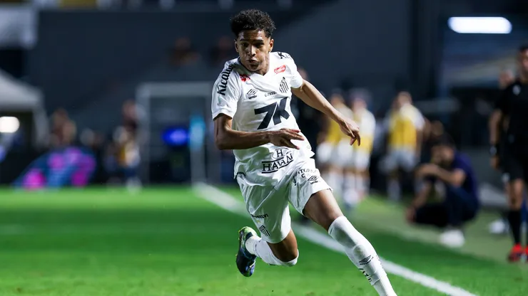 Ex-Santos, Souza estreia pelo Tottenham e se torna o brasileiro mais jovem da história do clube — Foto Photo by Ricardo MoreiraGetty Images