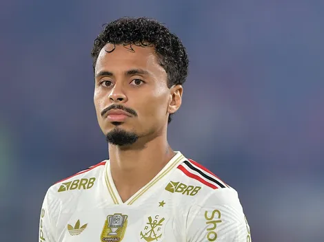 Flamengo pede ao Corinthians compensação financeira pelo volante Allan