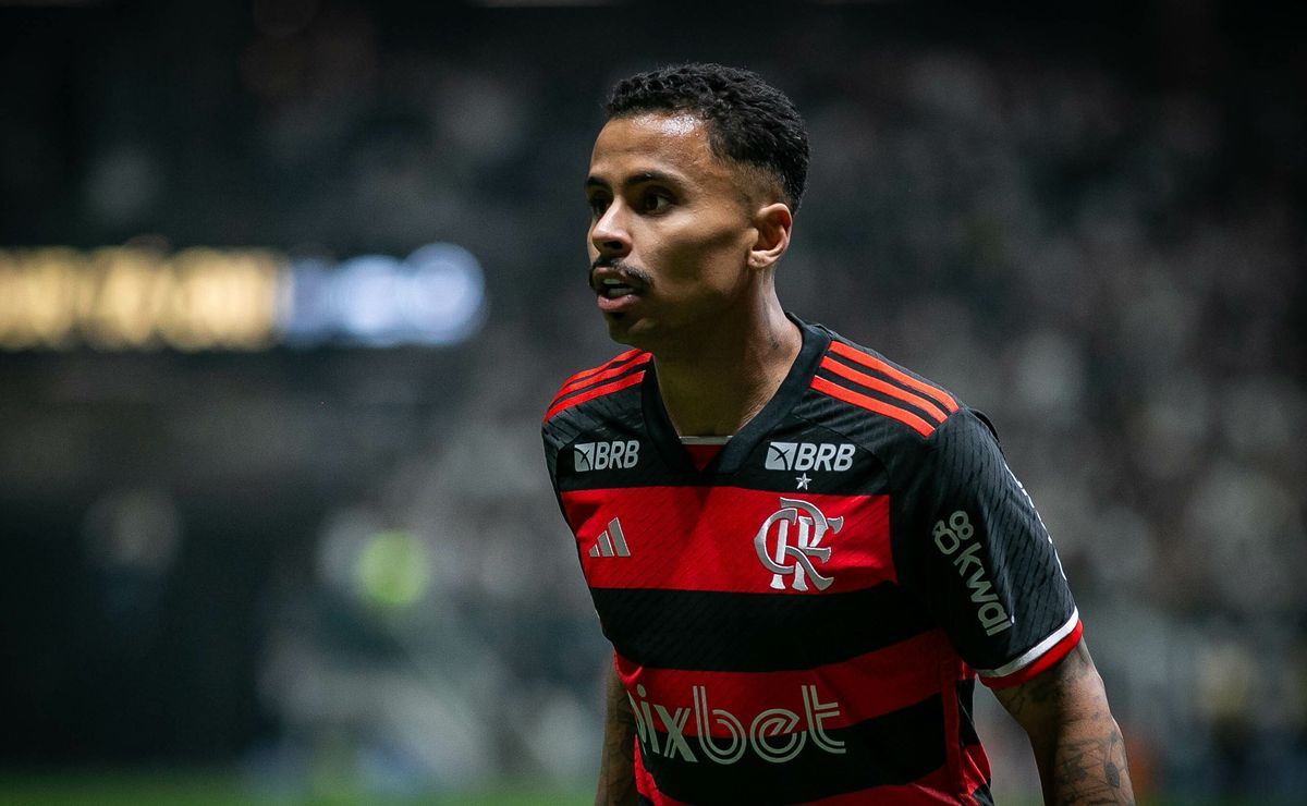 Corinthians acerta detalhes por Allan e fechar um acordo para contar com o volante do Flamengo