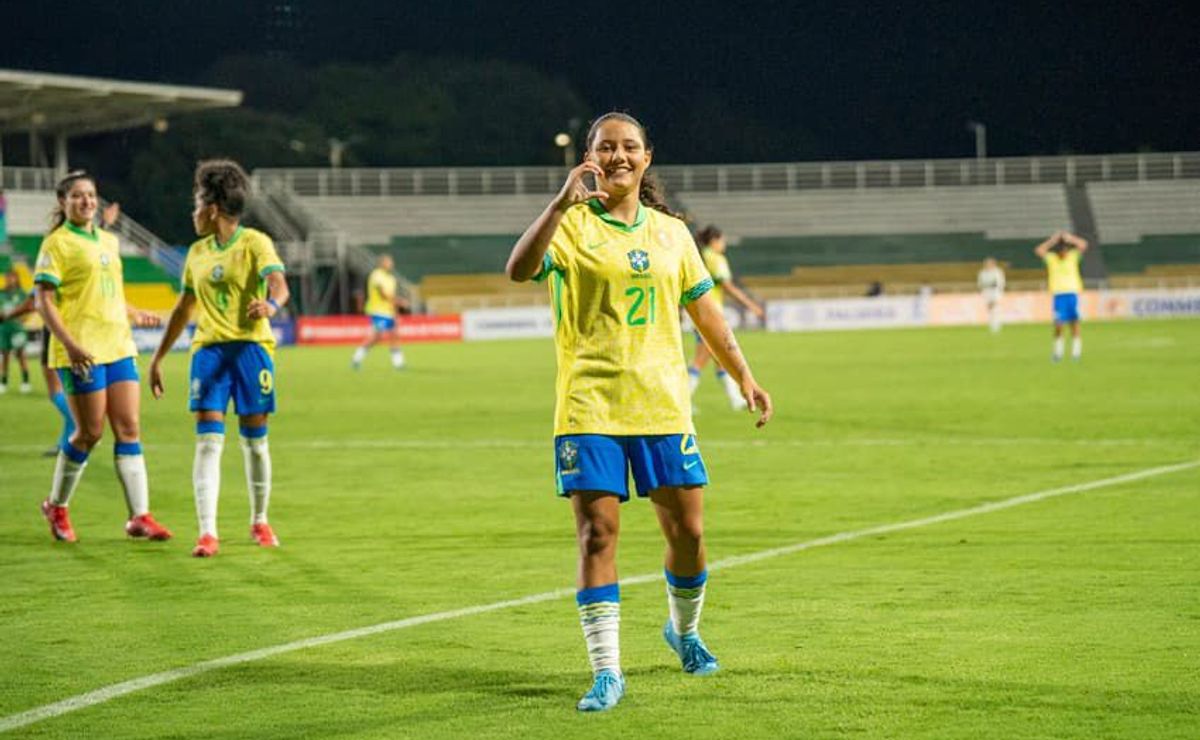 Evelin brilha com dois gols na goleada sobre a Bolívia e reforça evolução na Seleção Sub-20