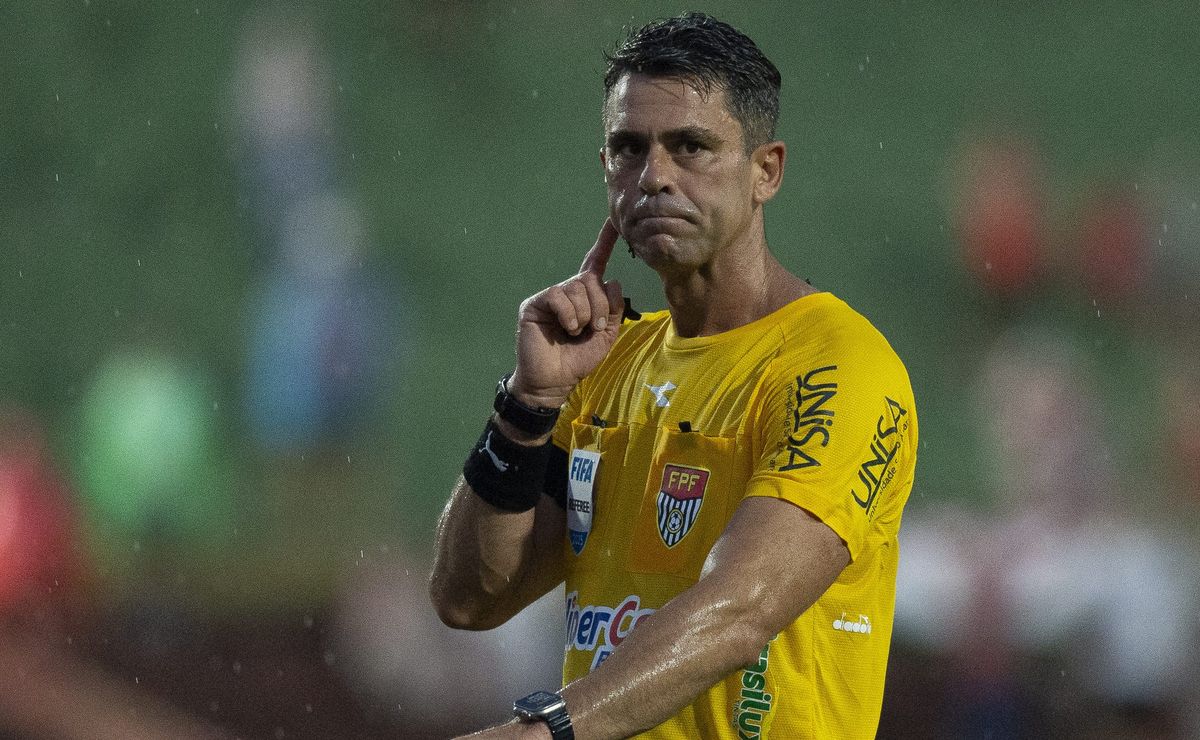 Gol anulado do Gabigol, em Noroeste x Santos, gera grande discussão após imagem do VAR