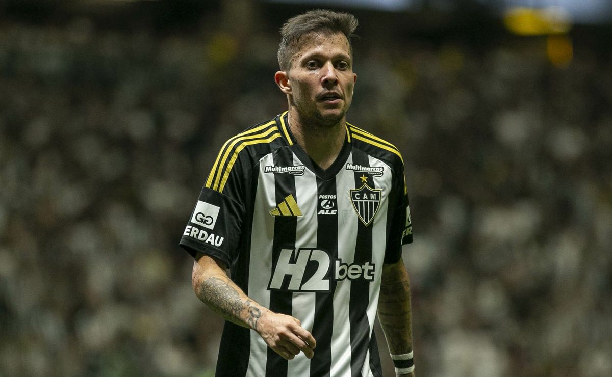 Bernard lamenta empate do Atlético e cobra reação imediata da equipe: “Não pode deixar isso acontecer”