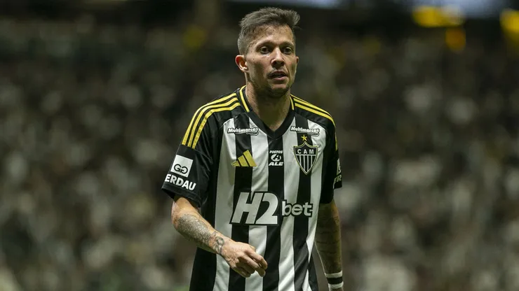 Bernard jogador do Atletico-MG durante partida contra o Sport no estadio Arena MRV pelo campeonato Brasileiro A 2025. Foto: Fernando Moreno/AGIF
