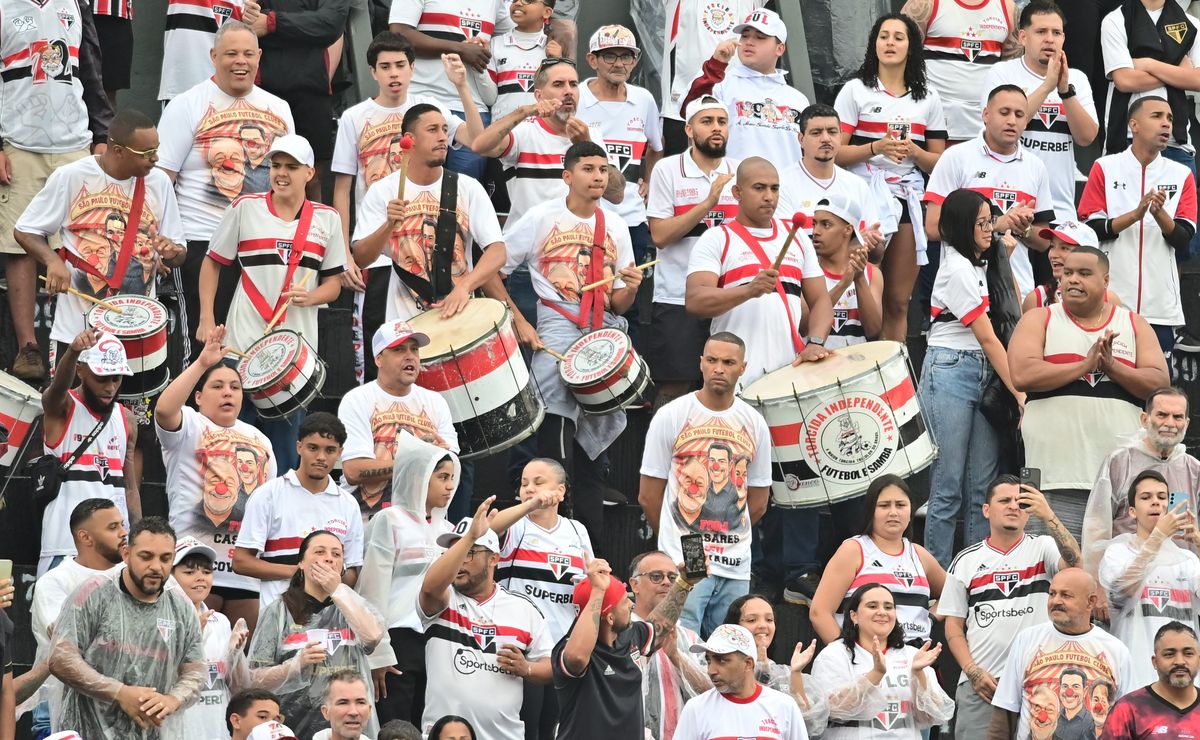 Lucas Ramon chama atenção da torcida em estreia pelo São Paulo no Paulistão