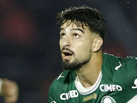 Flaco López arrisca bicicleta em Corinthians x Palmeiras e viraliza