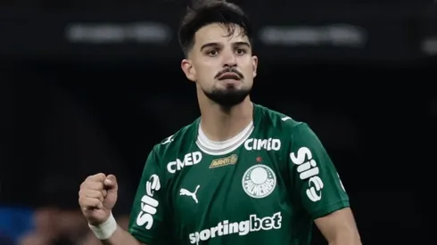 Flaco López comemora gol contra o Corinthians no final do Derby
