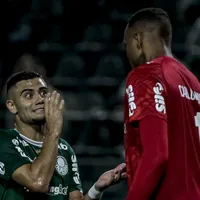 Andreas Pereira atrapalhou Memphis Depay em pênalti no Dérbi