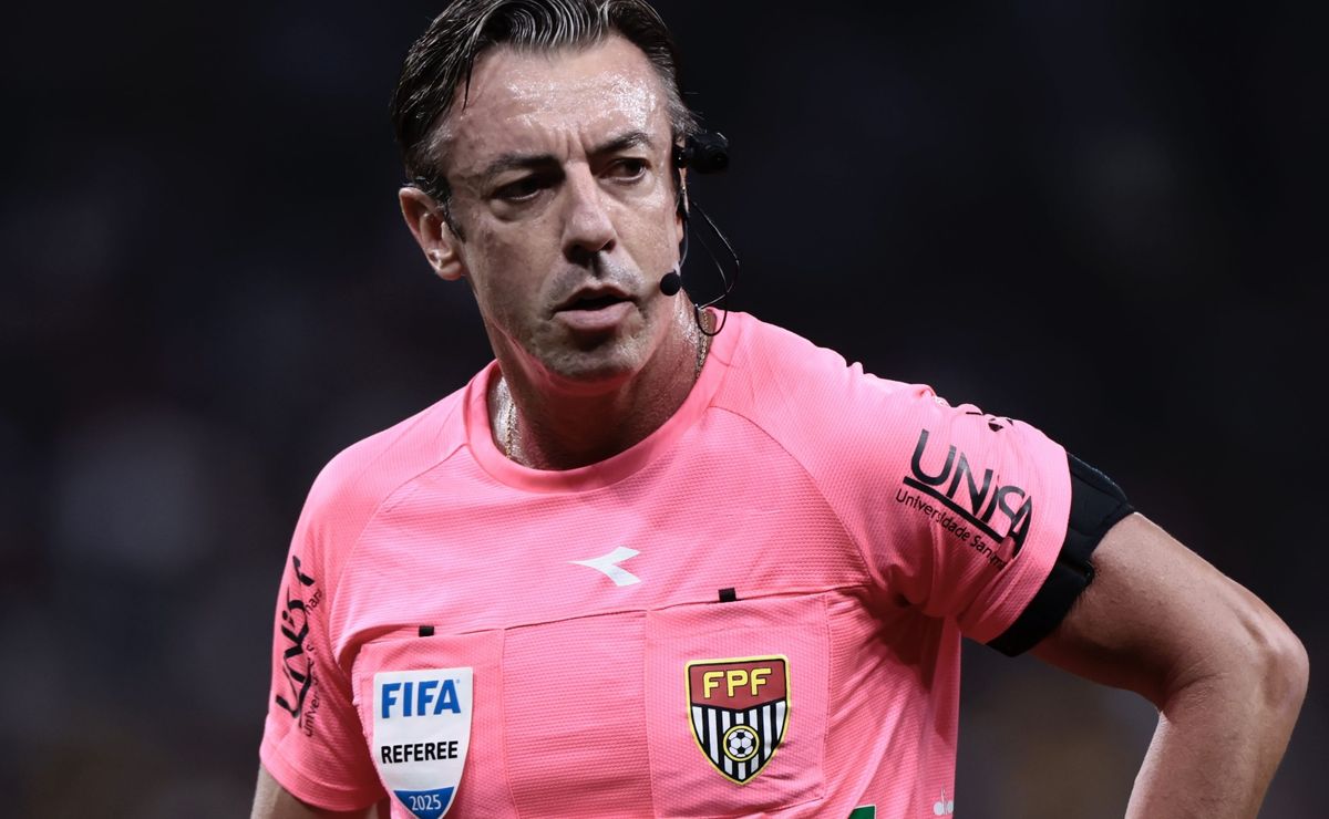 Raphael Claus detalha expulsão de Abel Ferreira na súmula em Corinthians X Palmeiras, pelo Paulistão