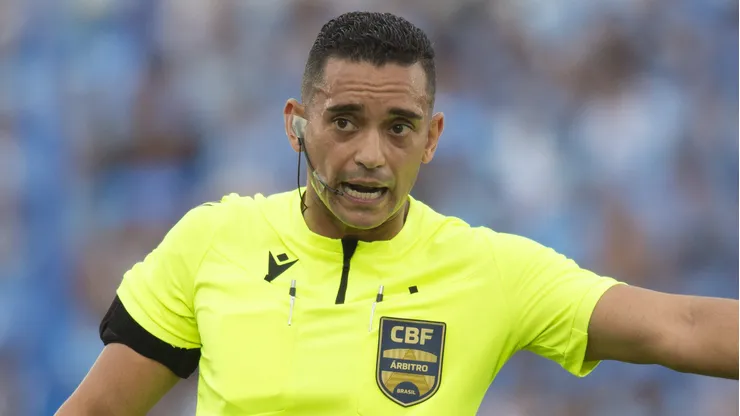 Árbitro de Cruzeiro x América-MG, André Luiz Skettino. Foto: Anderson Romao/AGIF