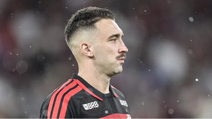 Leo Ortiz jogador do Flamengo durante partida contra o Fluminense no estadio Maracana pelo campeonato Carioca 2026.
