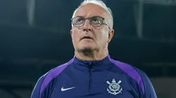 RJ - RIO DE JANEIRO - 13/09/2025 - BRASILEIRO A 2025, FLUMINENSE X CORINTHIANS - Dorival Junior tecnico do Corinthians durante partida contra o Fluminense no estadio Maracana pelo campeonato Brasileiro A 2025. Foto: Thiago Ribeiro/AGIF