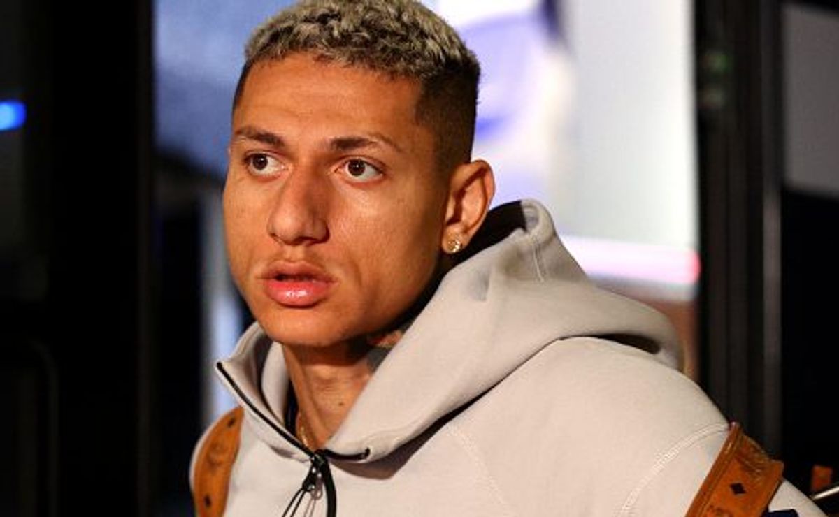 Richarlison toma decisão na carreira após interesse do Flamengo e prioriza permanência no exterior