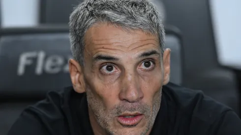 Vojvoda busca avançar com o Santos no Paulistão – Foto: Jota Erre/AGIF
