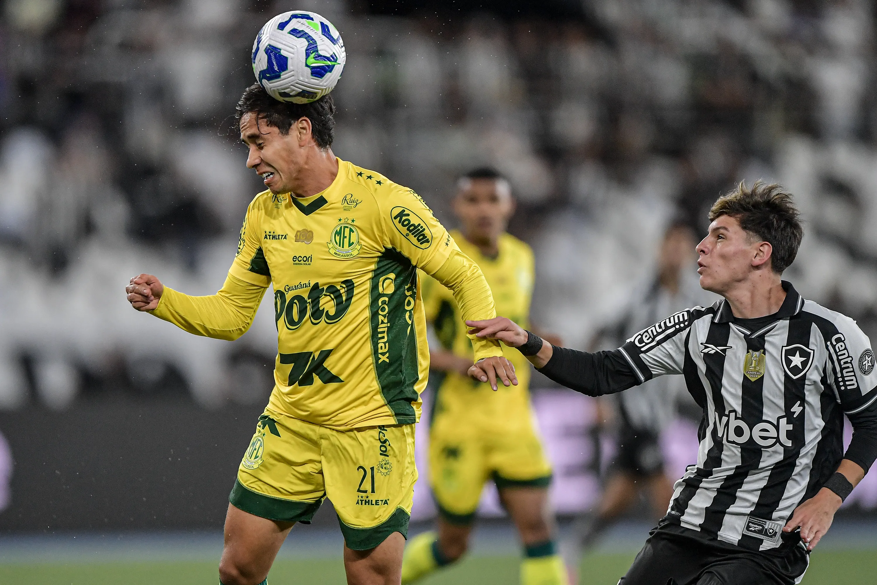 Santos já havia combinado contrato de três temporadas com José Aldo – Foto: Thiago Ribeiro/AGIF