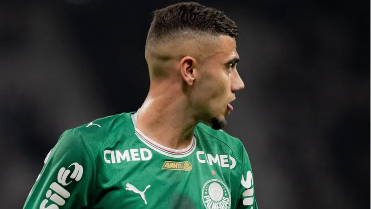 Andreas Pereira virou alvo do TJD-SP após 'catimba' em pênalti em Corinthians x Palmeiras