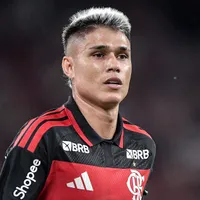 Flamengo divulga lista de relacionados para jogo contra o Vitória