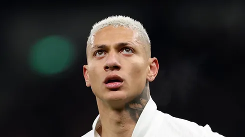 Richarlison, atacante do Flamengo em partida pelo campeonato inglês (Foto: Ryan Pierse/Getty Images)
