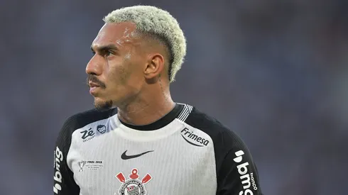  Matheuzinho jogador do Corinthians. Foto: Thiago Ribeiro/AGIF
