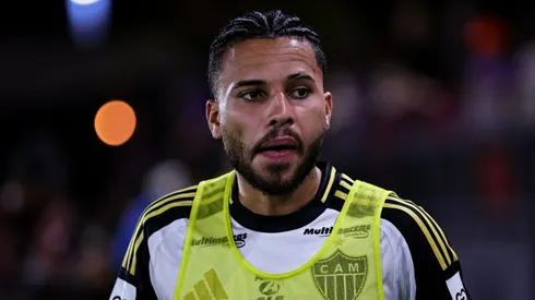 Alexsander em campo pelo Galo. Foto: Fabio Giannelli/AGIF
