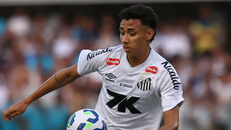 Gabriel Bontempo foi titular pela primeira vez com Vojvoda