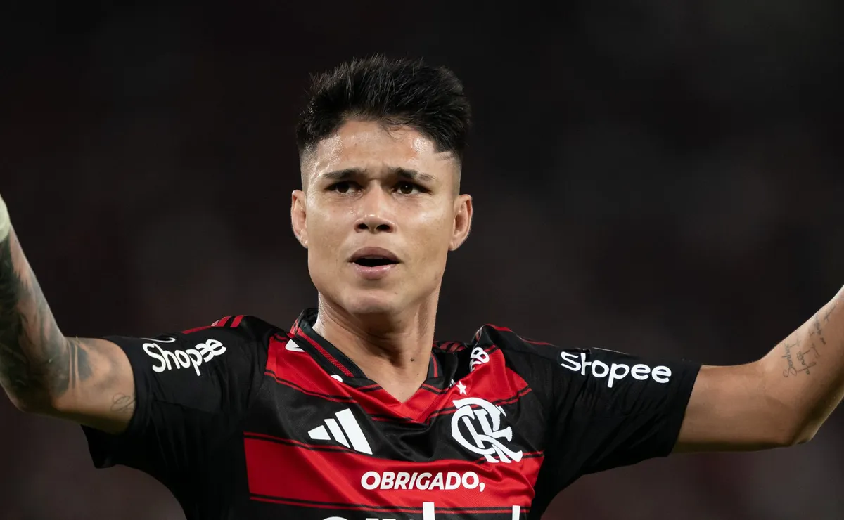 R$ 74,2 milhões: Cruzeiro mantém interesse em Luiz Araújo
