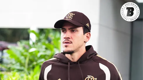 Pedro jogador do Flamengo durante viagem para enfrentar o Vitória em Salvador
