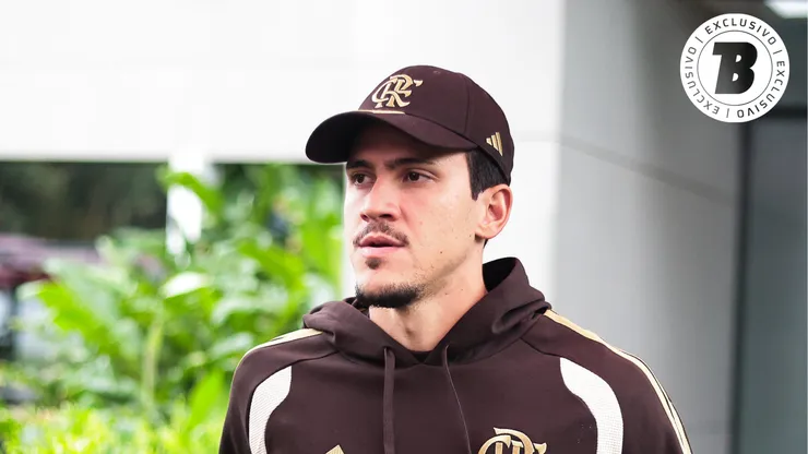 Pedro jogador do Flamengo durante viagem para enfrentar o Vitória em Salvador